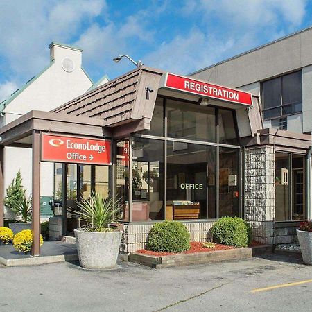 Econo Lodge By The Falls Niagara-Fälle Exterior foto