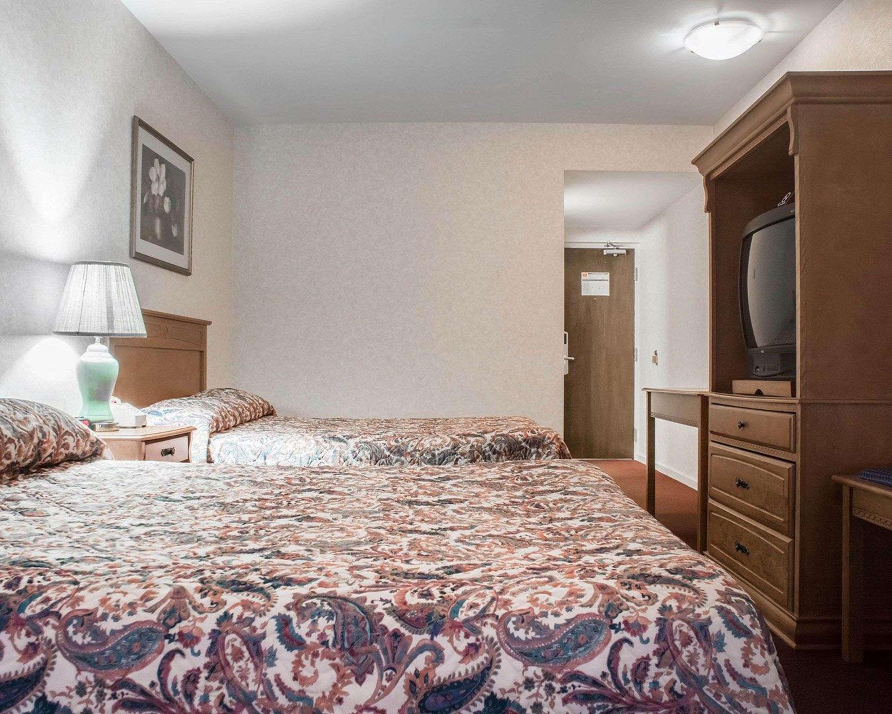 Econo Lodge By The Falls Niagara-Fälle Exterior foto