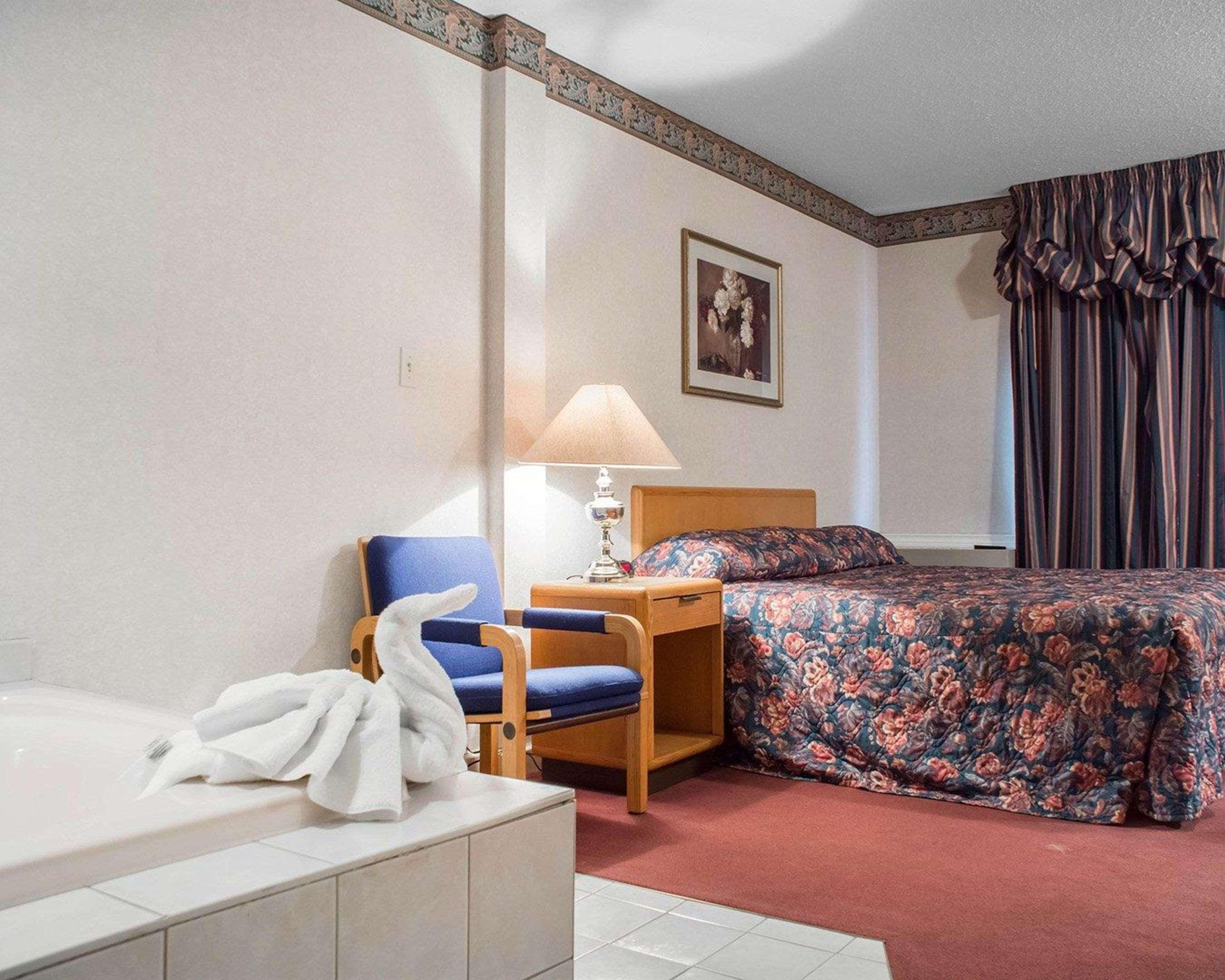 Econo Lodge By The Falls Niagara-Fälle Exterior foto